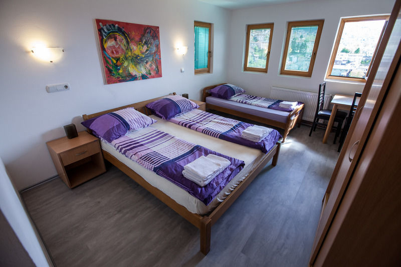 Guest House Like 사라예보 외부 사진